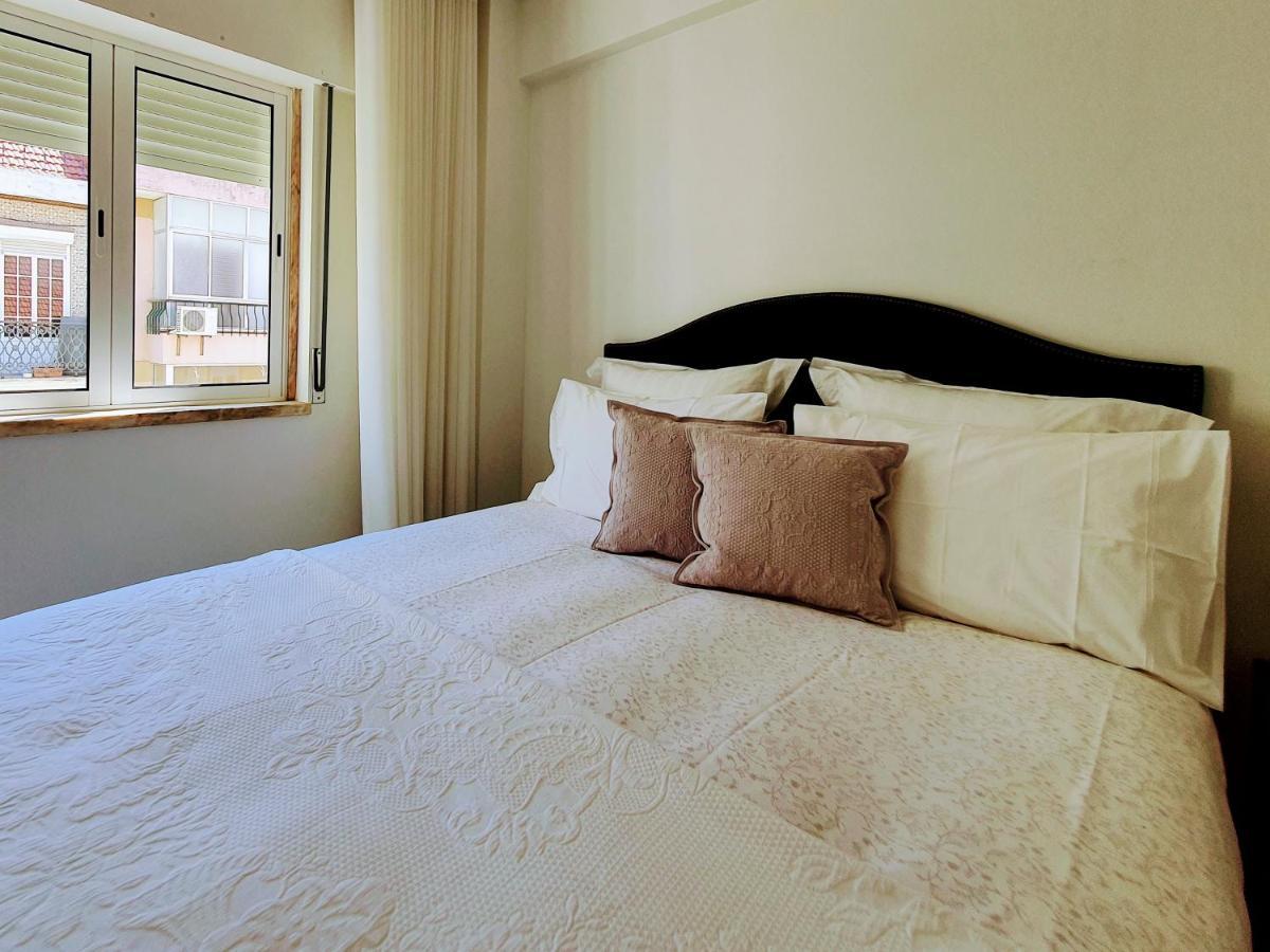 Praca Do Chile Deluxe By Lisbon Village Apartments Екстериор снимка